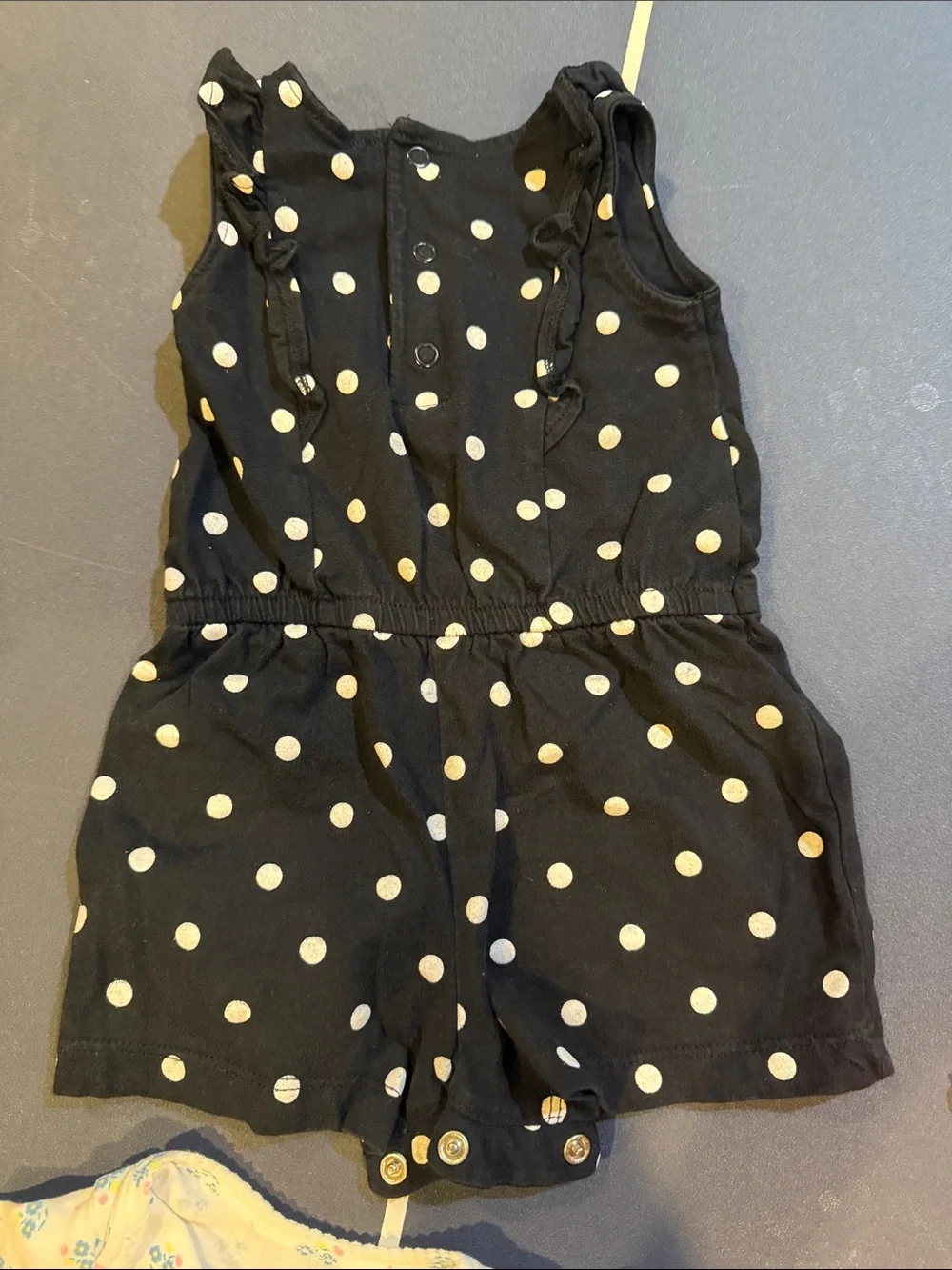 Carter’s Bundle of 6 month girls clothes